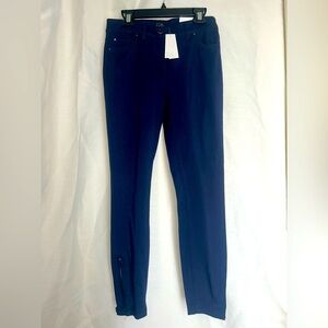 NWT. White House Black Market women's 00P Ponte Skinny Navy Pants.